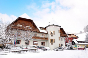 Гостиница Seegasthof Breineder - Familien & Seminarhotel, Мёнихвальд